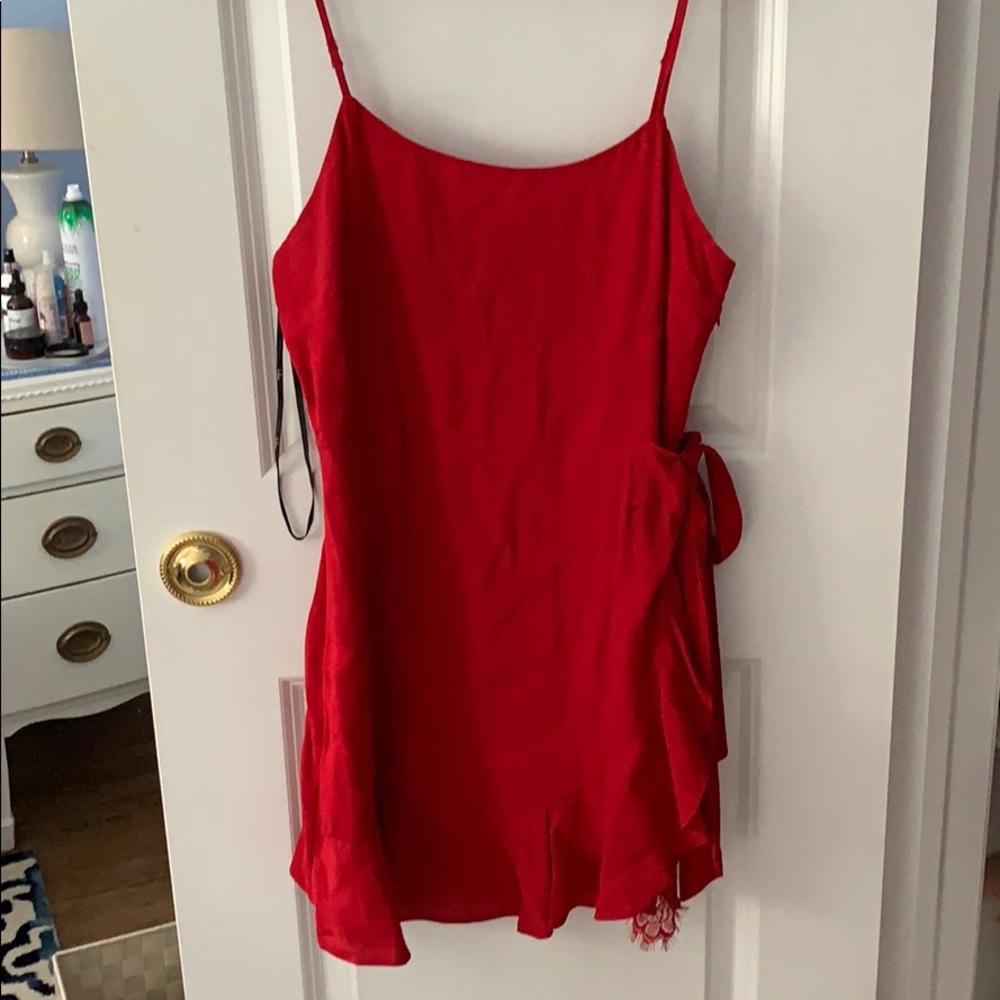 Lulus ruffle side tie dress